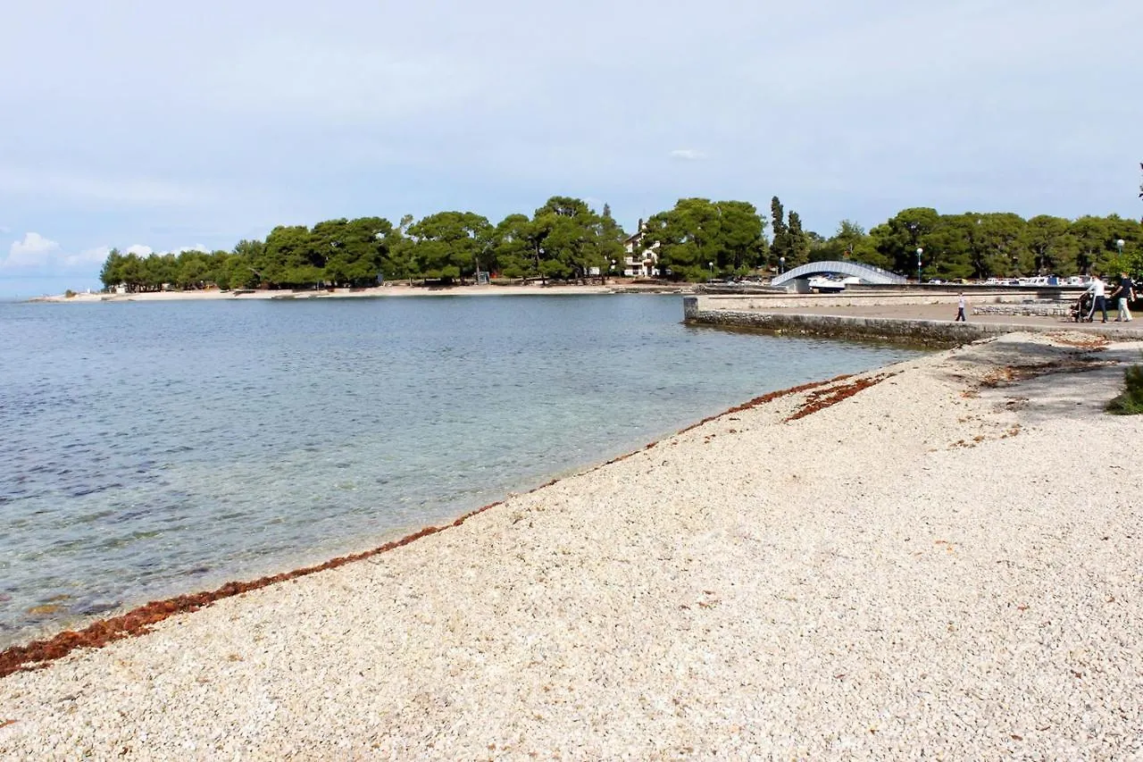Semesterbostad Family Friendly House With A Swimming Pool Valbandon, Fazana - 20772 Villa