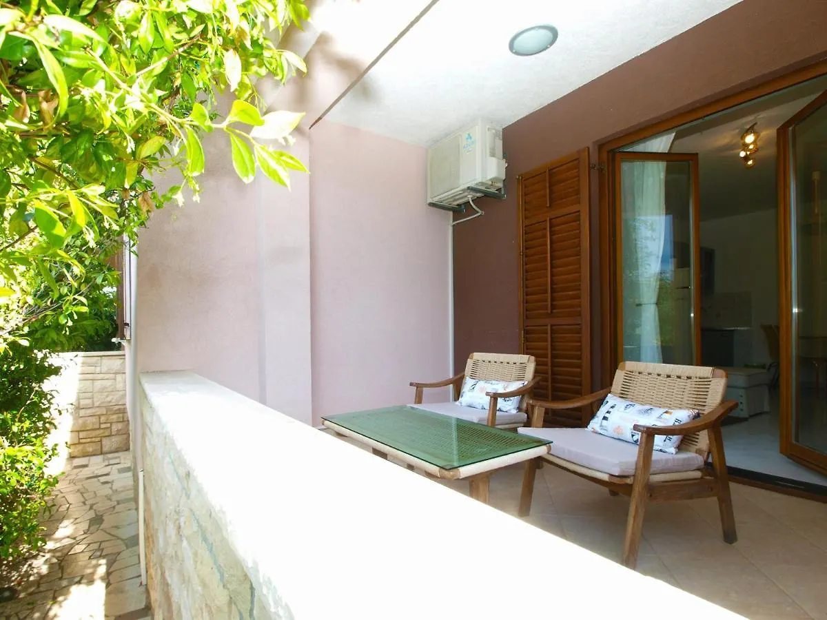 Semesterbostad Family Friendly House With A Swimming Pool Valbandon, Fazana - 20772 Villa Kroatien