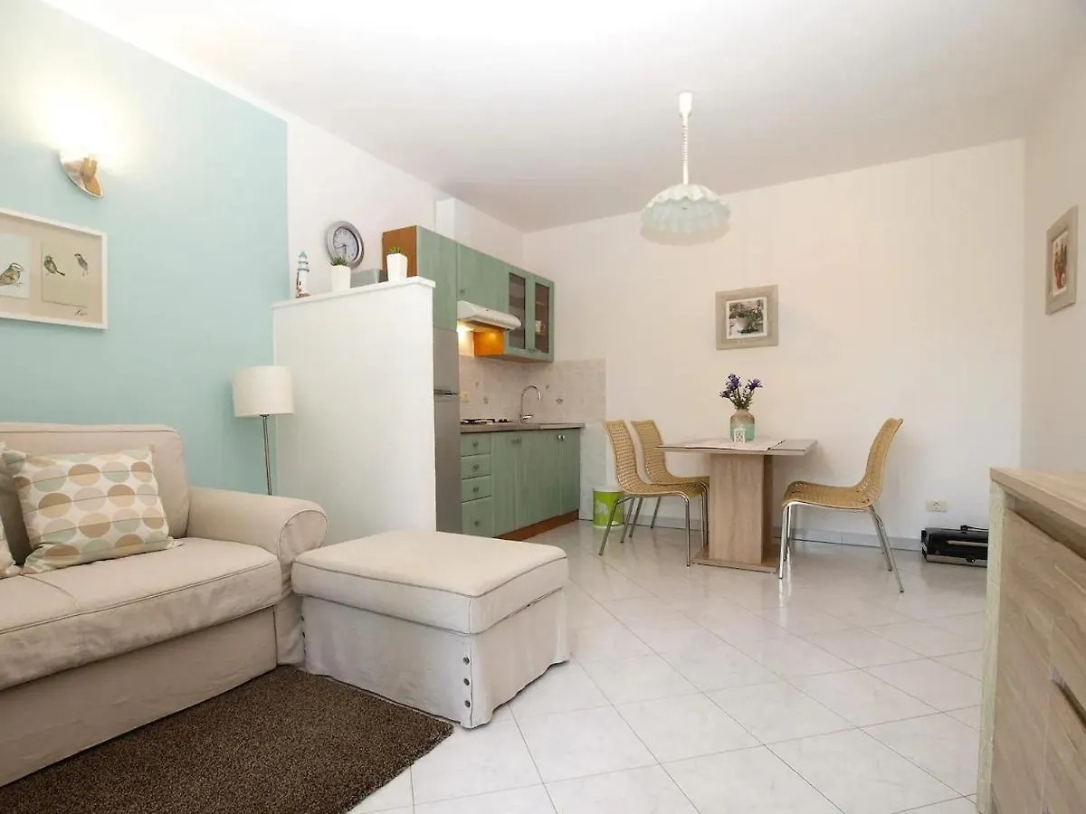 Villa Family Friendly House With A Swimming Pool Valbandon, Fazana - 20772 0*,